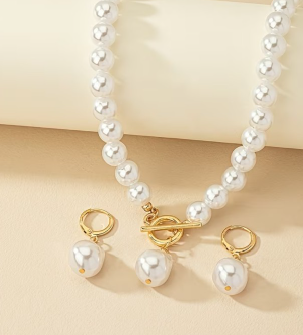 Baroque Pearl Necklace Earrings Set French Retro Gold Toggle Clavicle Chain