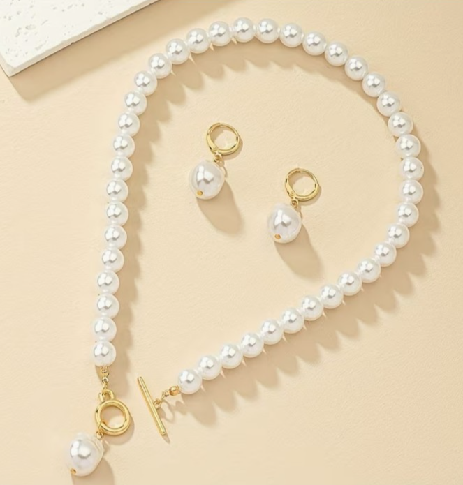 Baroque Pearl Necklace Earrings Set French Retro Gold Toggle Clavicle Chain