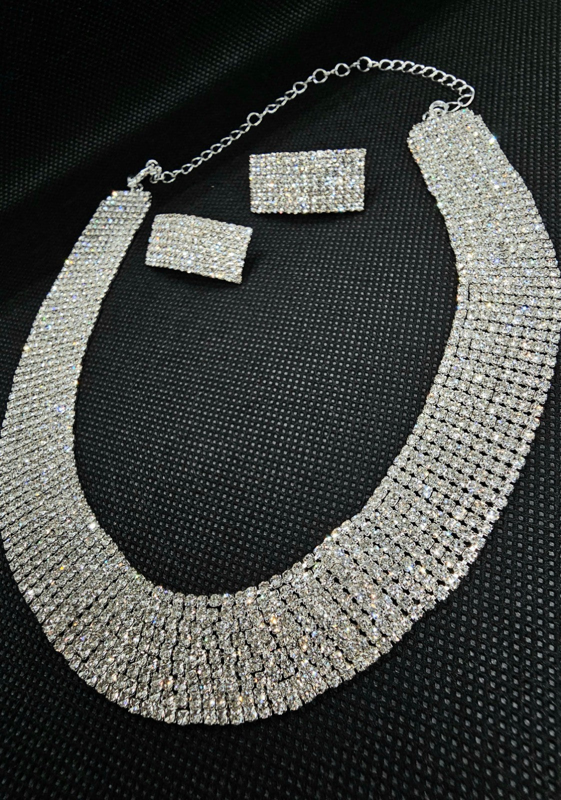 Silver tone sparkly Rhinestone Crystal Wide Choker Necklace &Earrings Set Bridal