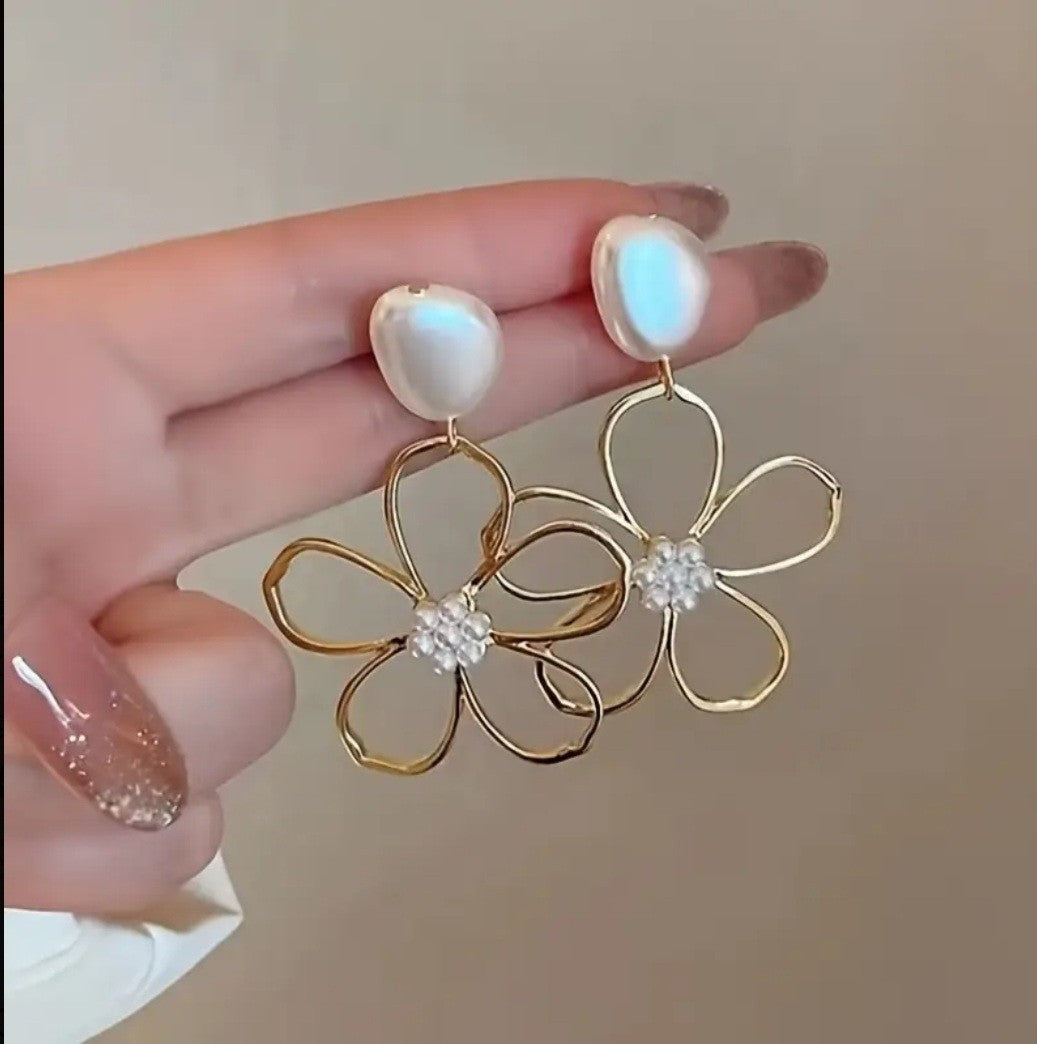 Gold Flower Pearl Drop Earrings | Statement Floral Earrings | Elegant Wedding