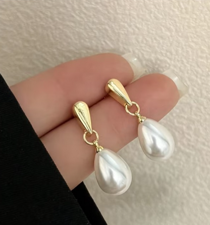 ​Gold toned Pearl Teardrop Earrings Korean Style Minimalist Baroque Dangle