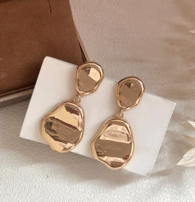 Elegant Gold Irregular Geometric Drop Earrings
