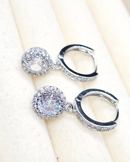 Luxury Elegant Sparkling 925 Sterling Silver 1 Carat Moissanite Round Earrings
