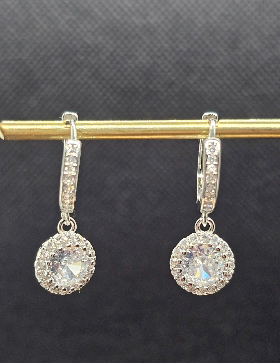 Luxury Elegant Sparkling 925 Sterling Silver 1 Carat Moissanite Round Earrings