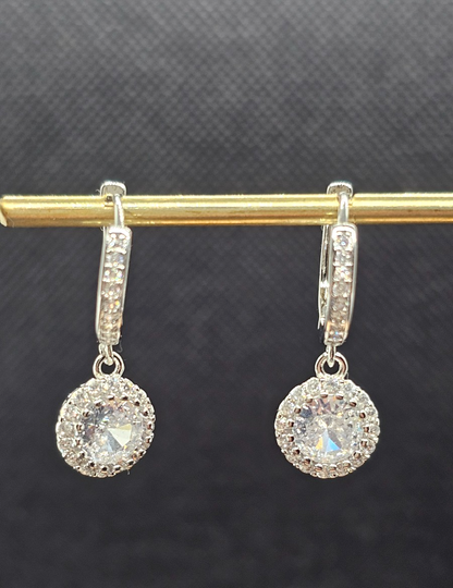 Luxury Elegant Sparkling 925 Sterling Silver 1 Carat Moissanite Round Earrings