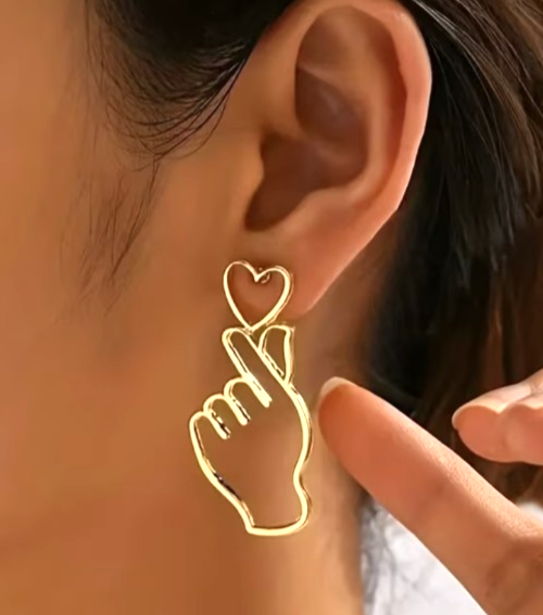 Korean Finger Heart Drop Earrings K-Pop K-Drama Gold Hollow Outline Studs