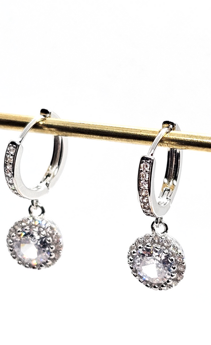 Luxury Elegant Sparkling 925 Sterling Silver 1 Carat Moissanite Round Earrings