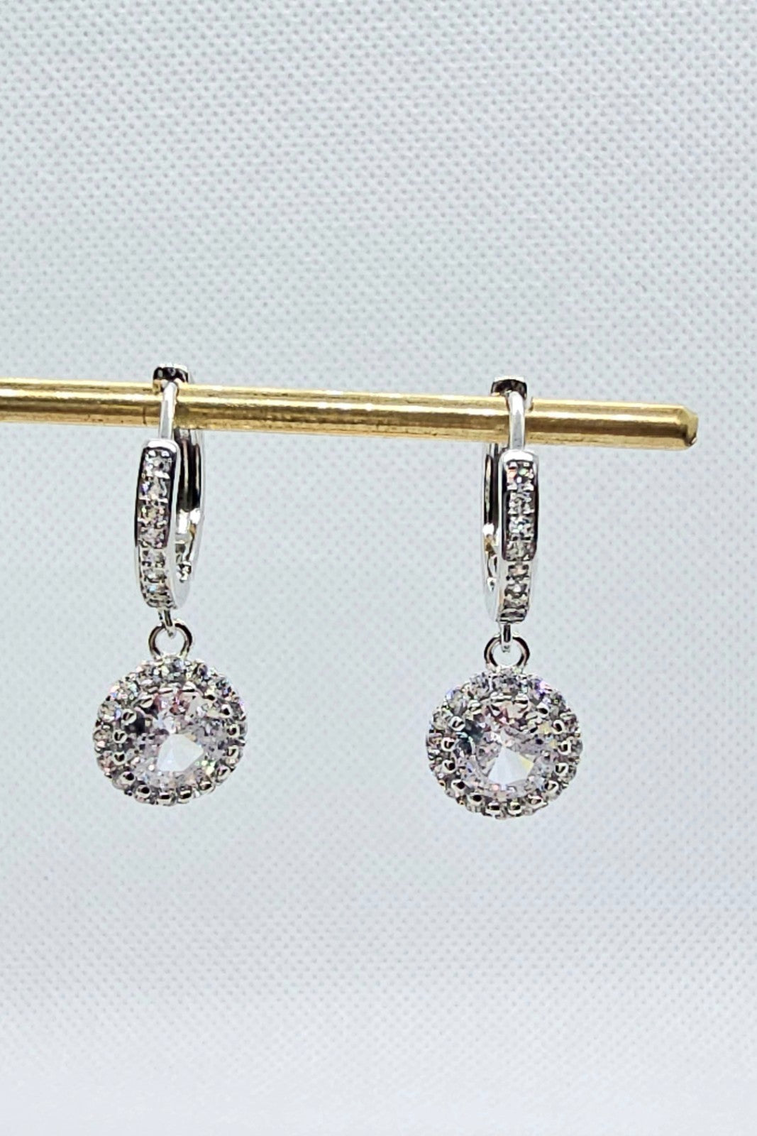 Luxury Elegant Sparkling 925 Sterling Silver 1 Carat Moissanite Round Earrings