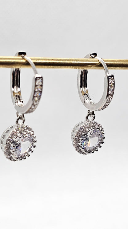 Luxury Elegant Sparkling 925 Sterling Silver 1 Carat Moissanite Round Earrings